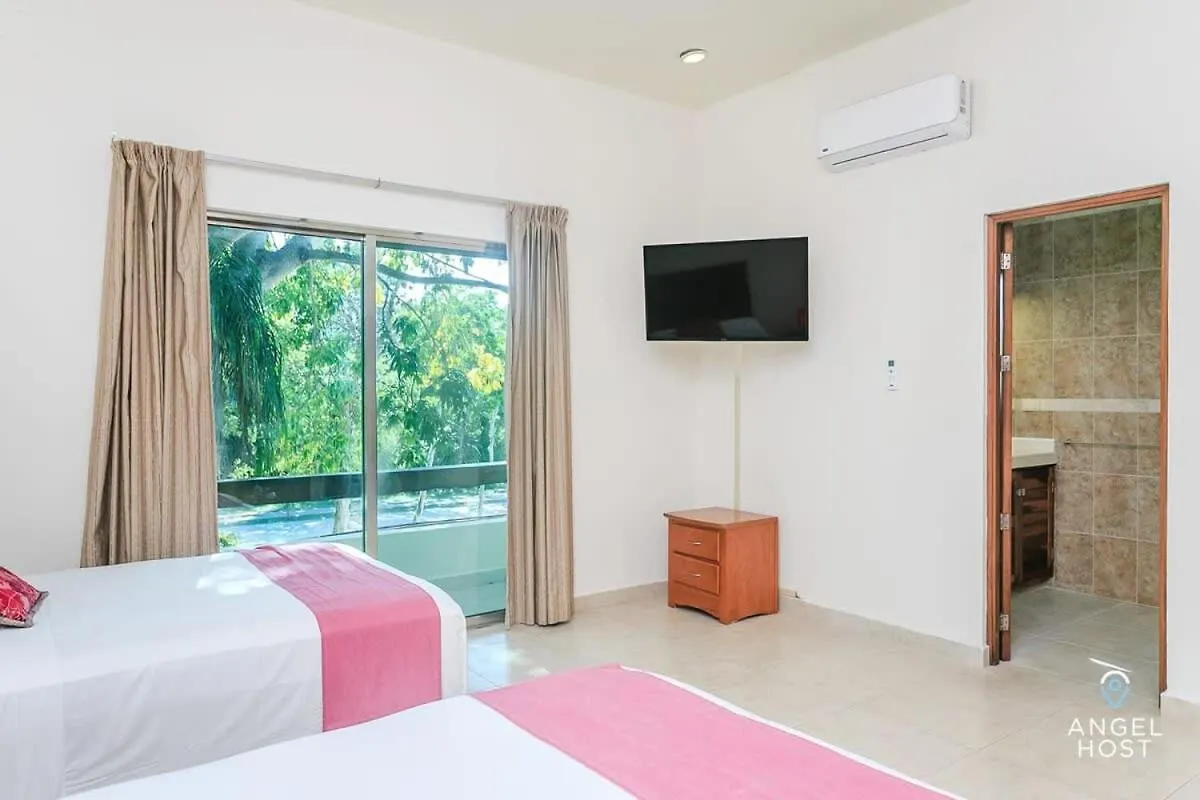 Villa With Private Pool & Large Garden In Playacar 신데 델 카르멘